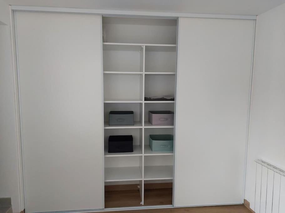 L'Aigrette Moderne, Ensoleille Et Bien Place Thury-Harcourt-le-Hom Εξωτερικό φωτογραφία