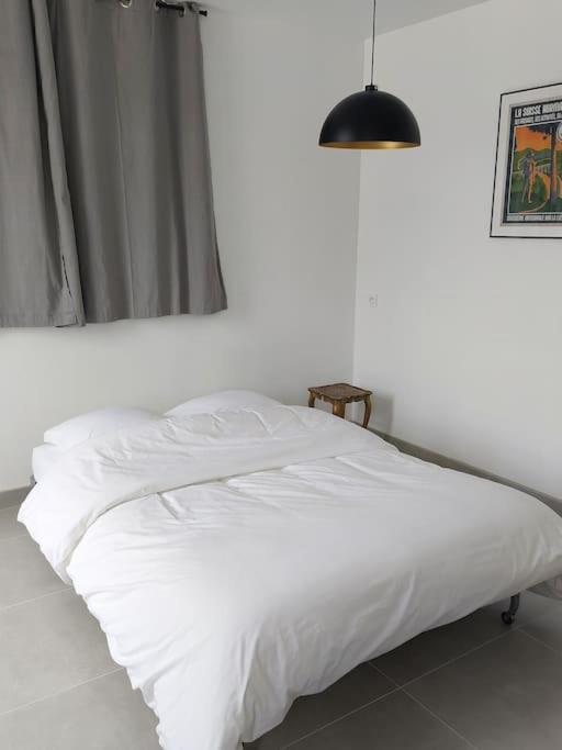 L'Aigrette Moderne, Ensoleille Et Bien Place Thury-Harcourt-le-Hom Εξωτερικό φωτογραφία